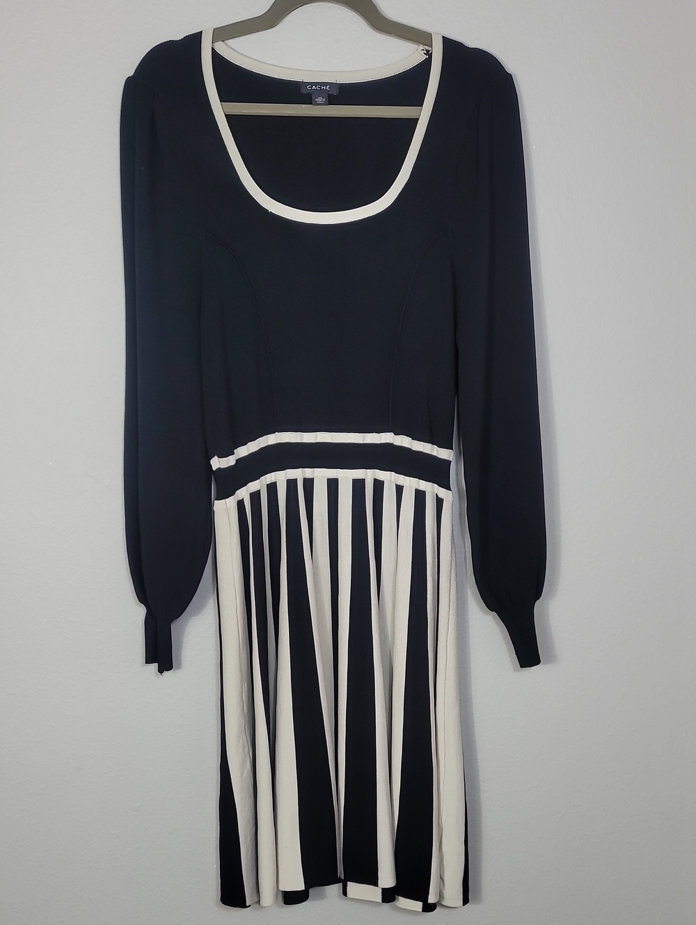 Cache Knit Fit & Flare Dress Size Medium Black White Pleated Bishop Sleeve